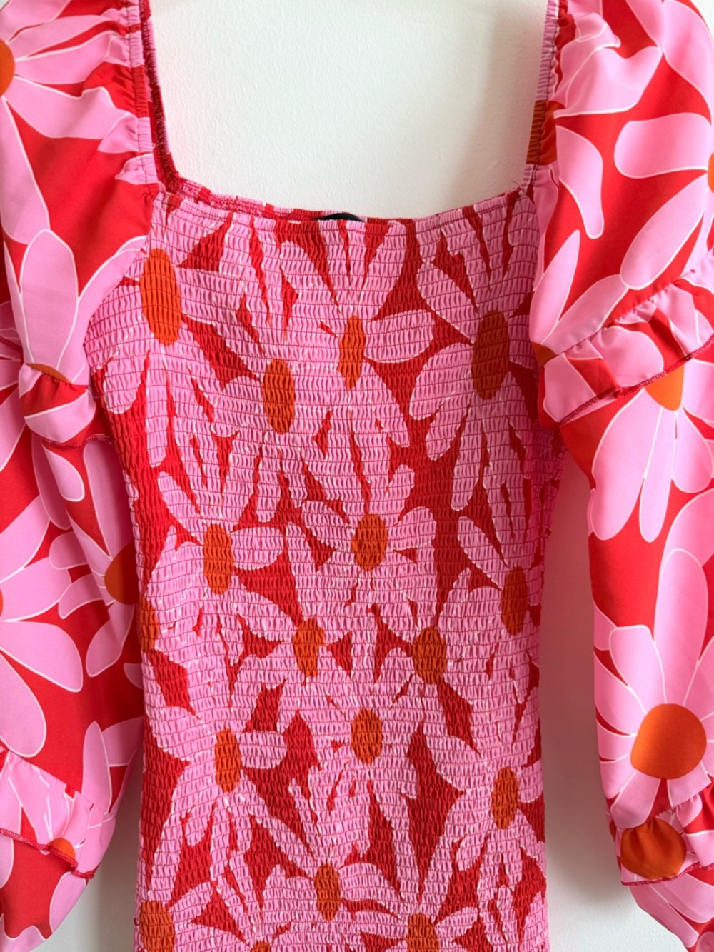 Pretty Garden Floral Smocked Puff Sleeve Dress - Picture 2 of 4